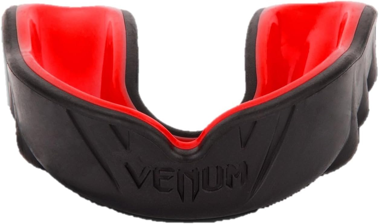 Image 24: Venum Challenger Mouthguard - Red/Black